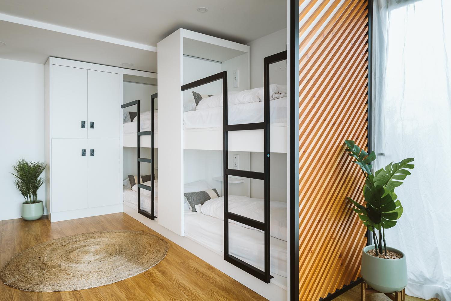 The Salty Pelican Yoga & Surf Retreat ペニシェ 部屋 写真