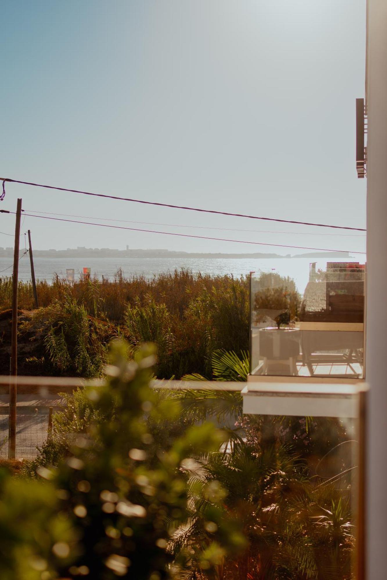 The Salty Pelican Yoga & Surf Retreat ペニシェ 部屋 写真
